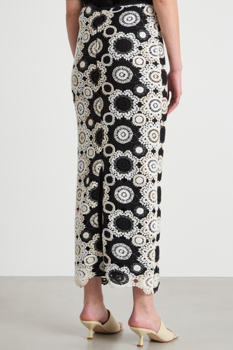 Falda recta de macramé