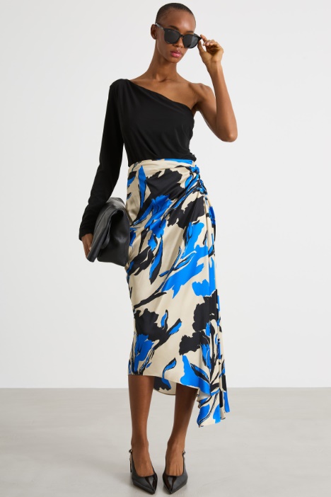 Asymmetric draped skirt Intrend