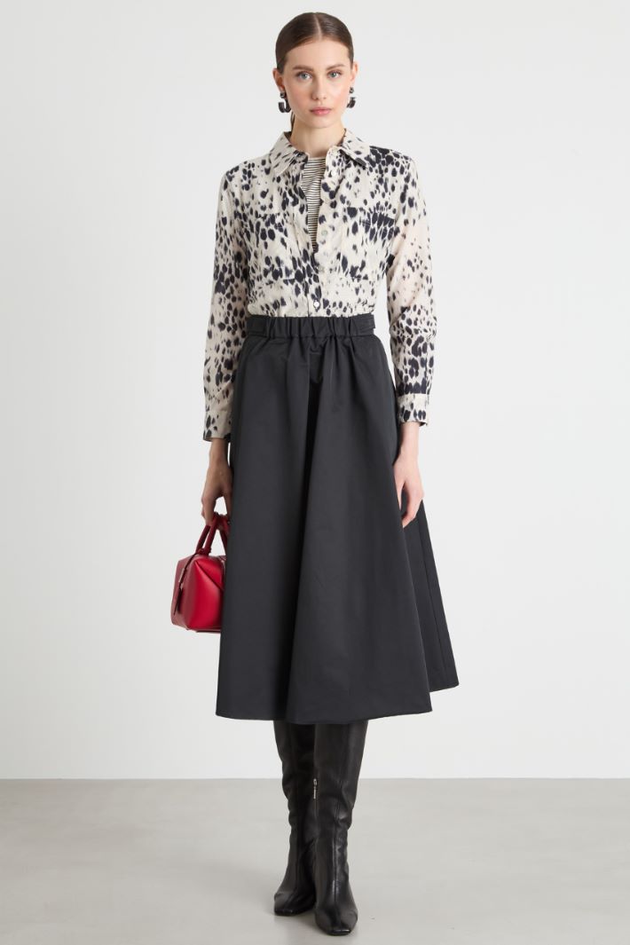 Full skirt with pockets Intrend