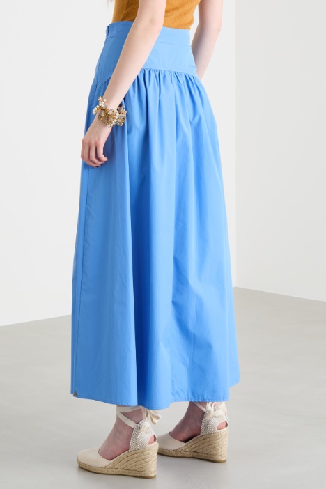 Gonna svasata in popeline