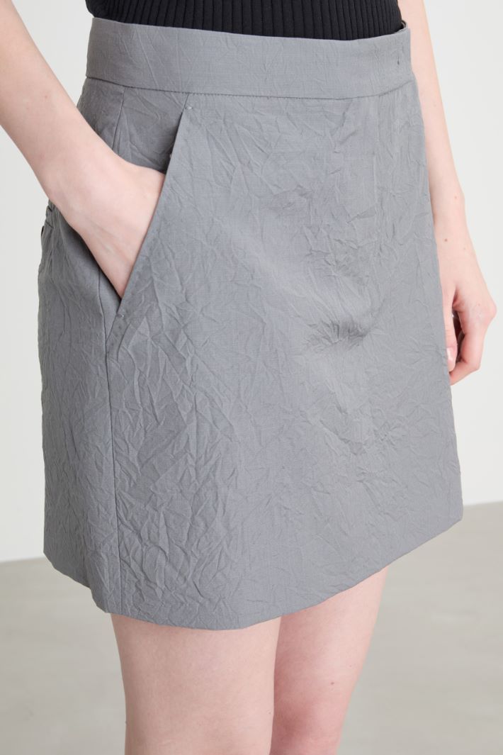 Gonna corta in tela di lana Intrend - 3