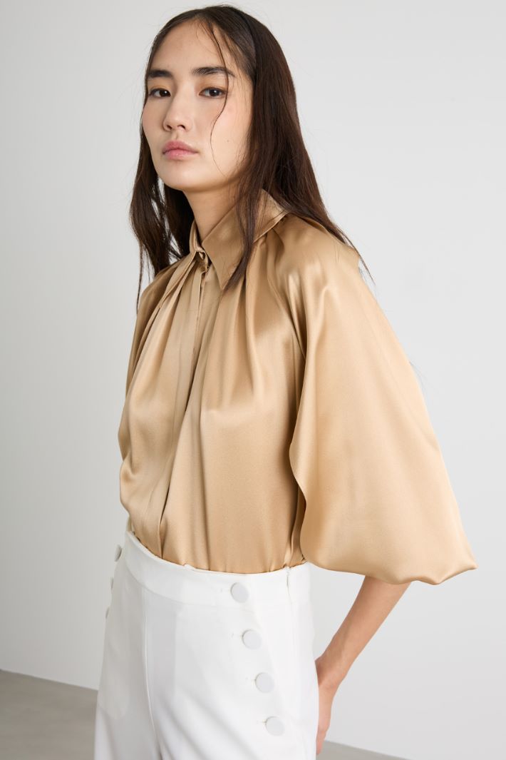 Satin blouse Intrend - 2