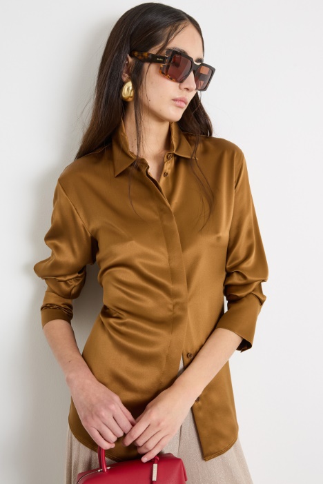 Satin blouse Intrend