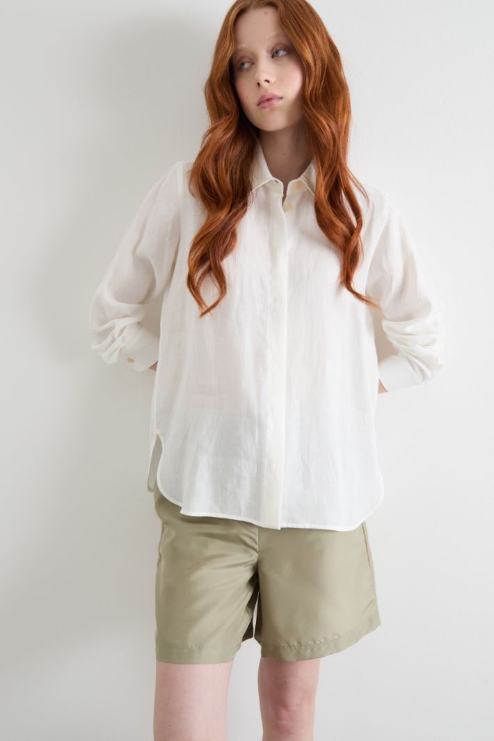 Fly-front linen shirt Intrend - 2