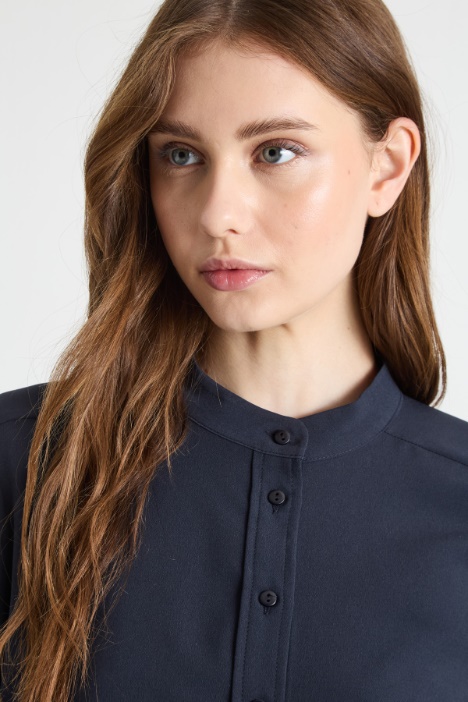 Blusa de crepé de China