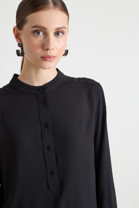Blusa in crepe de chine