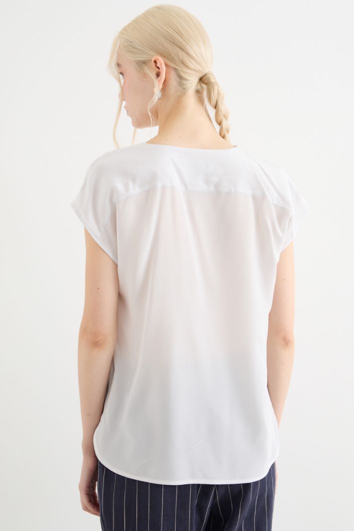 Flowing-fit V-neck blouse Intrend - 4