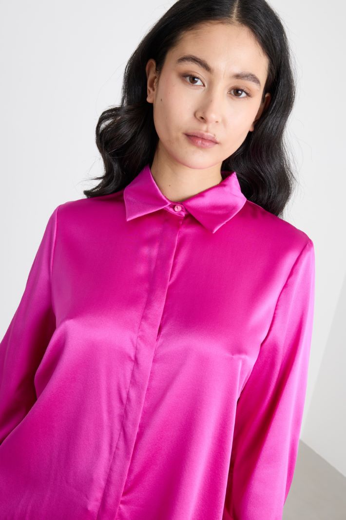 Concealed button blouse Intrend - 3
