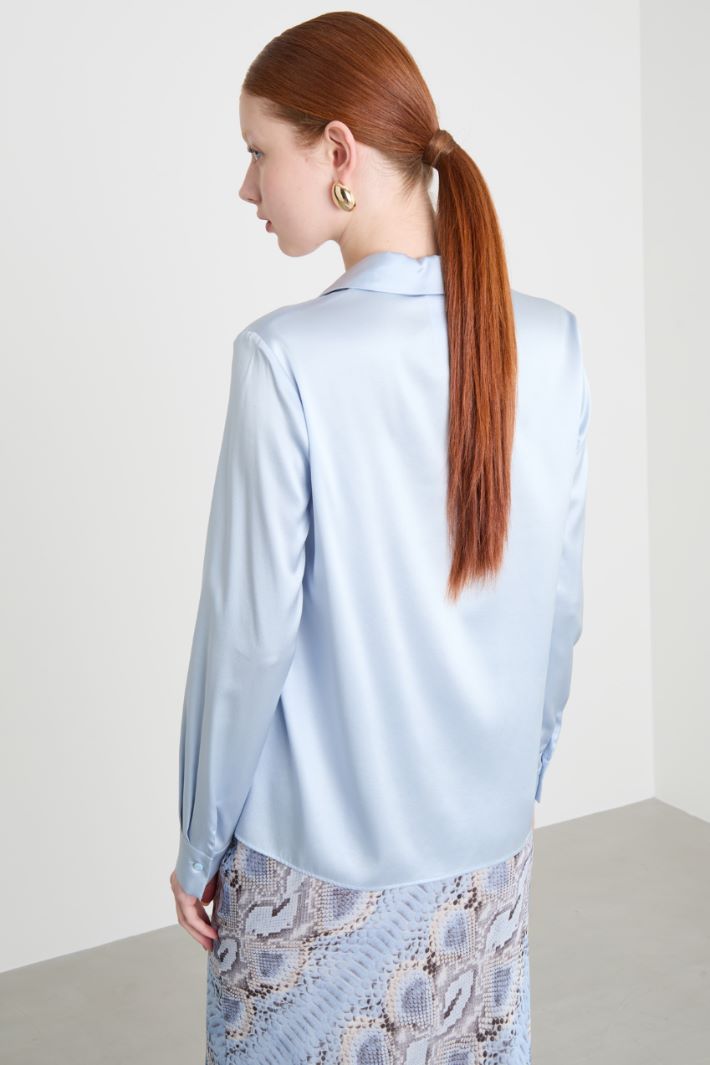 Concealed button blouse Intrend - 4