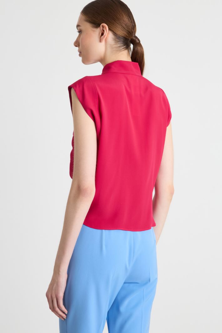 Knotted crepe shirt Intrend - 4