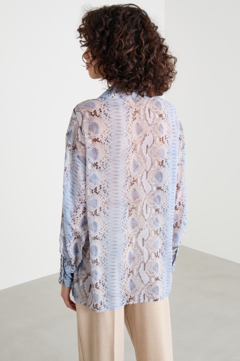 Blusa in georgette animalier