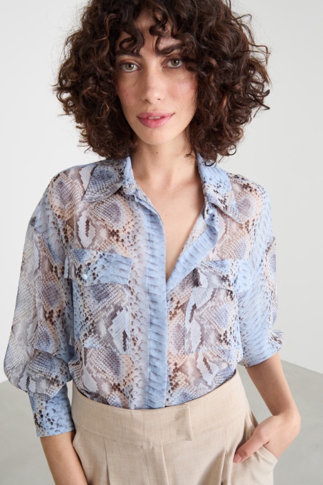 Blusa in georgette animalier