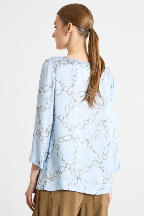 Blusa in raso a fantasia