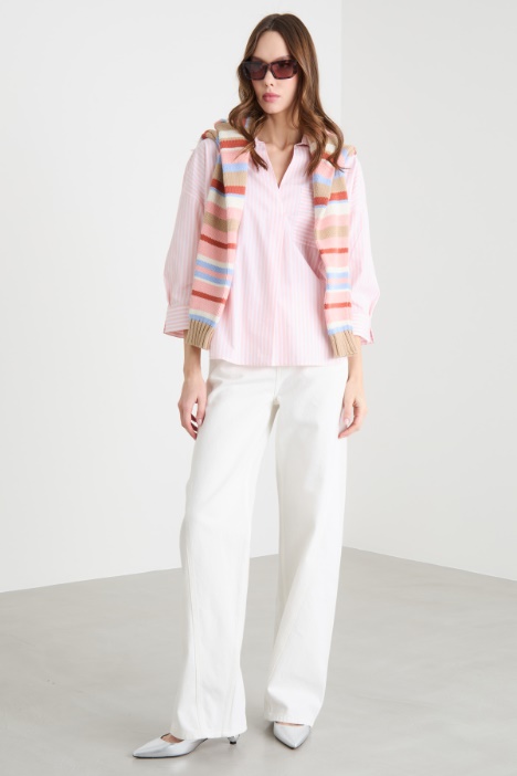 Wide-fit poplin shirt Intrend