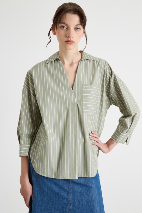 Wide-fit poplin shirt Intrend