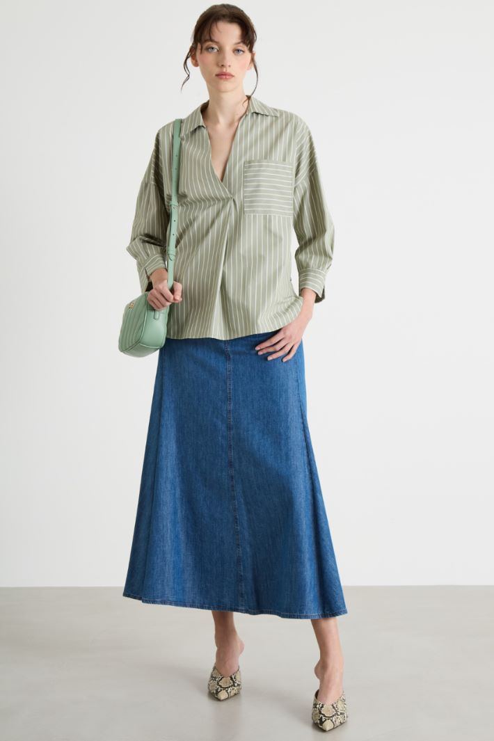 Wide-fit poplin shirt Intrend