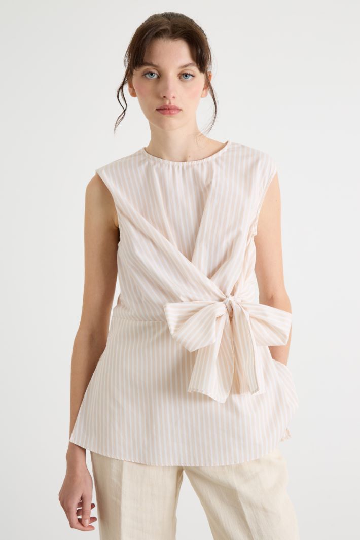 Poplin top with sash Intrend - 2