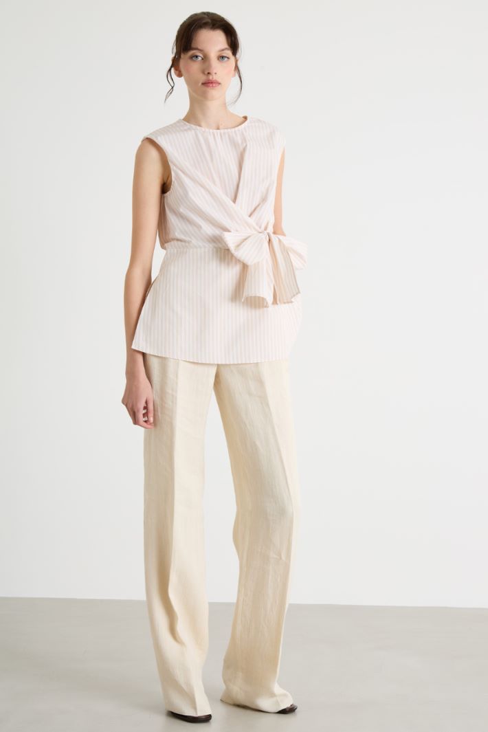 Poplin top with sash Intrend