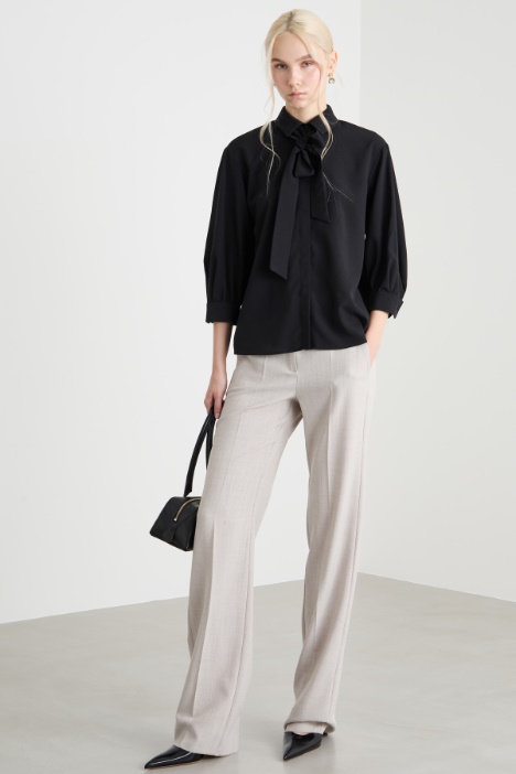 Crepe de chine blouse with scarf Intrend