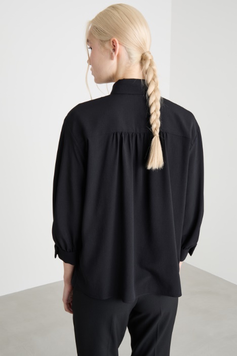 Blusa in crepe de chine