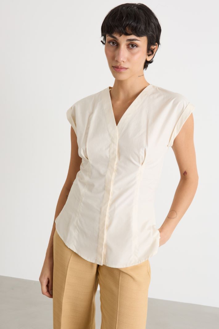 Cap-sleeve poplin shirt Intrend - 2