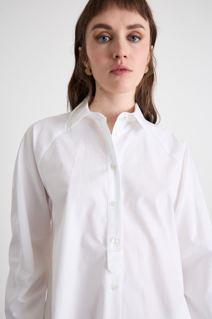 Camicia in popeline con applicazione floreale Intrend - 3