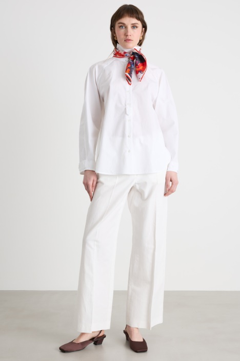 Camicia in popeline con applicazione floreale Intrend