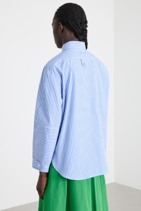 Camicia in popeline con applicazione floreale