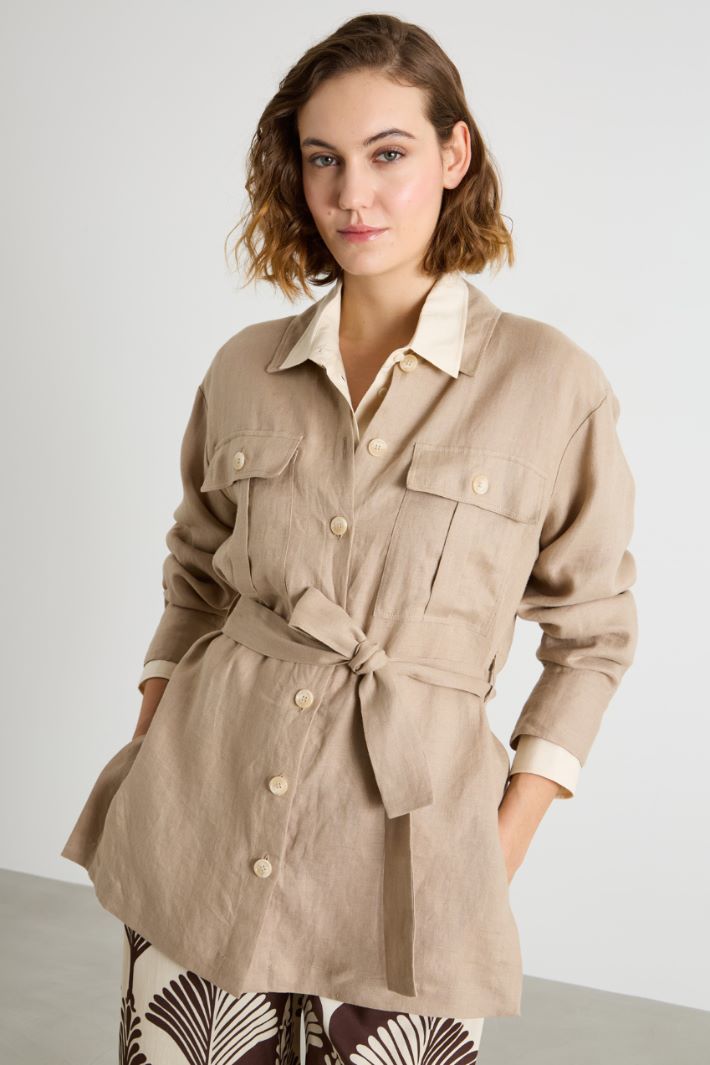 Oversized shirt with pockets Intrend - 2