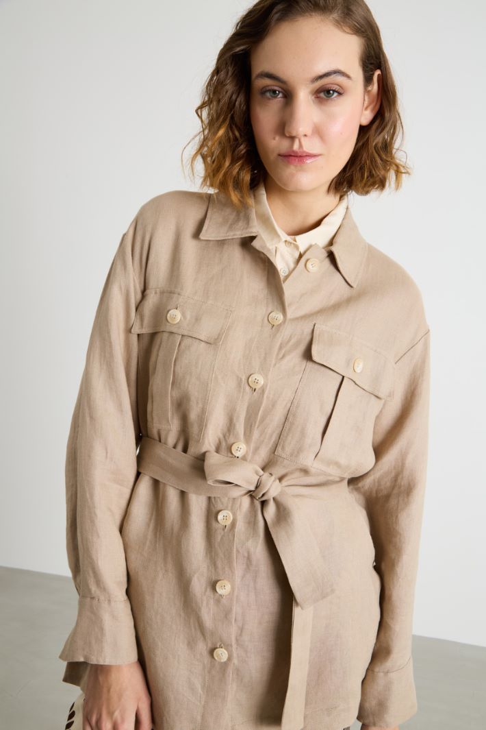 Oversized shirt with pockets Intrend - 3