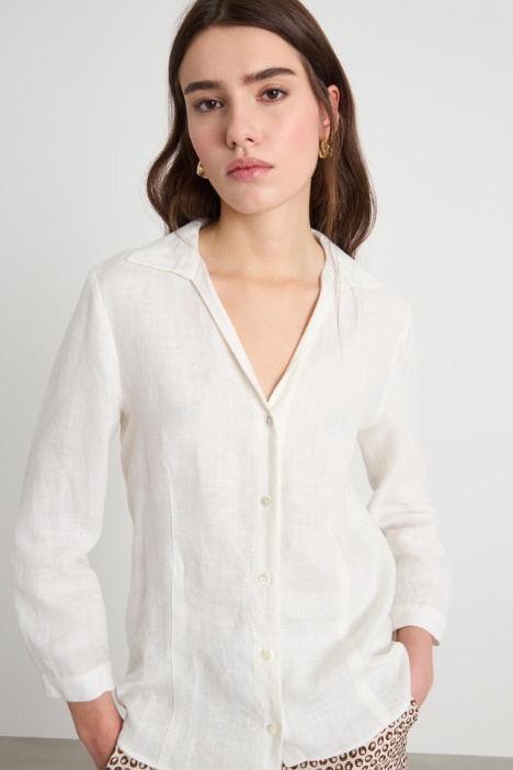 Camicia con scollo a V