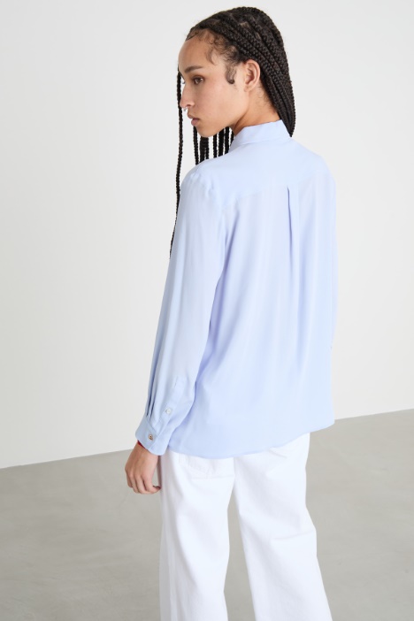 Blusa de crepé de China