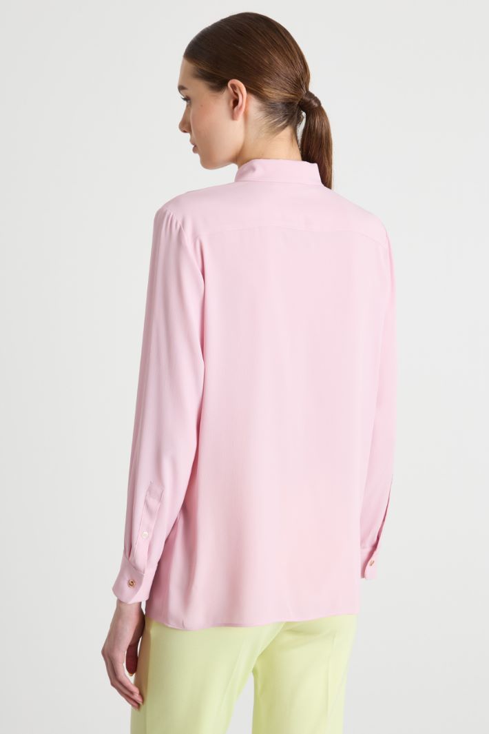 Crepe blouse with floral appliqué Intrend - 4