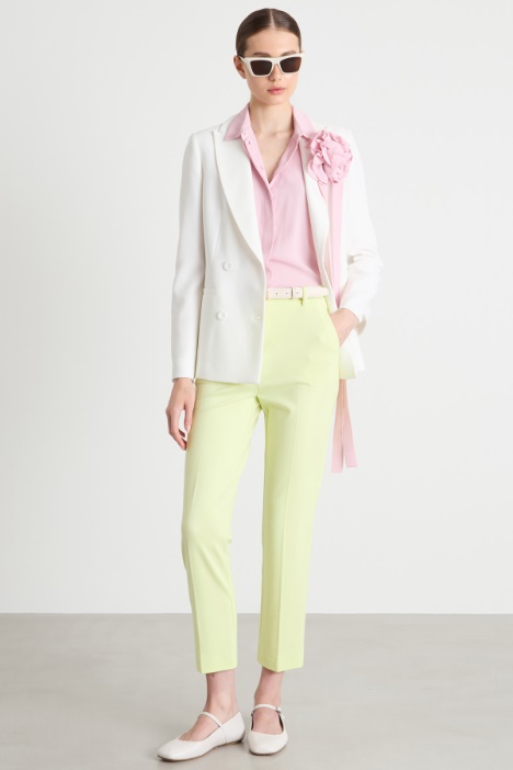 Crepe blouse with floral appliqué Intrend