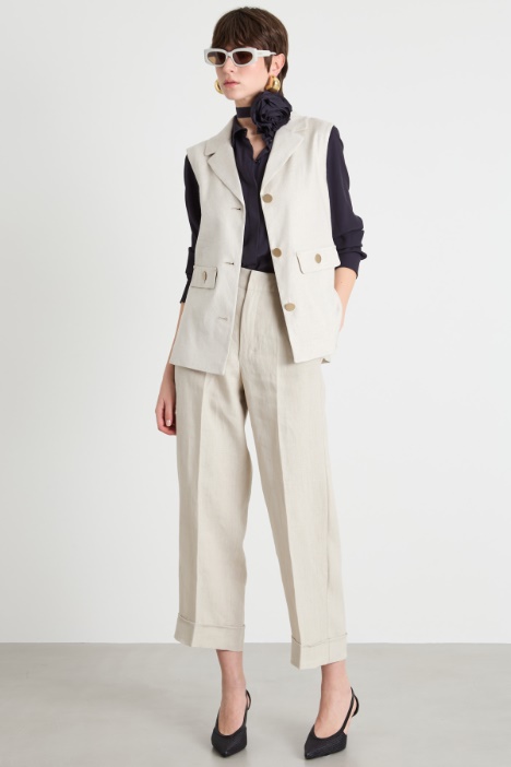 Floral appliqué blouse Intrend