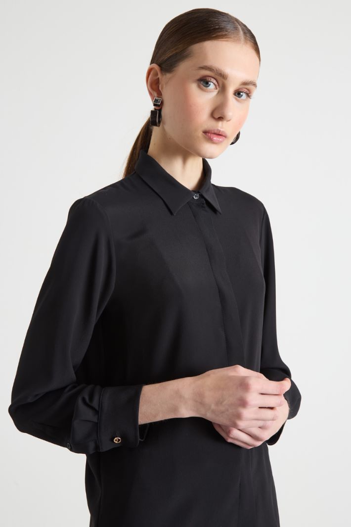 Floral appliqué blouse Intrend - 3