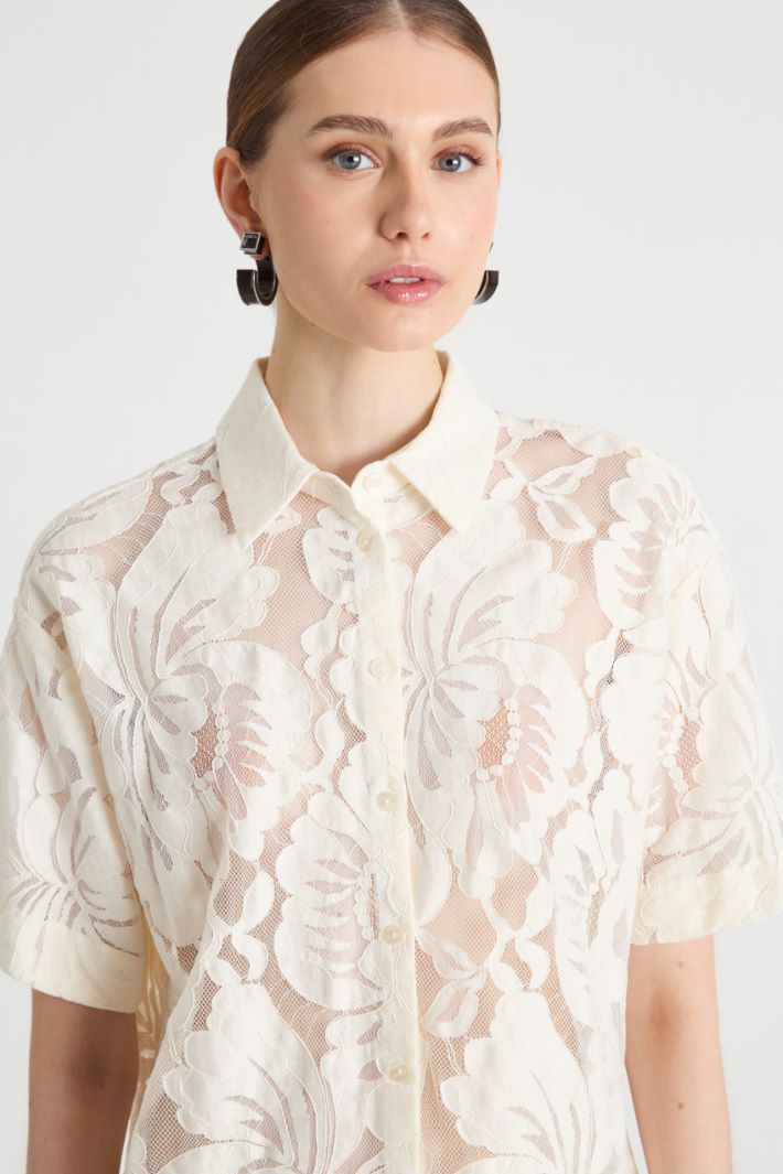 Boxy macramé shirt Intrend - 3