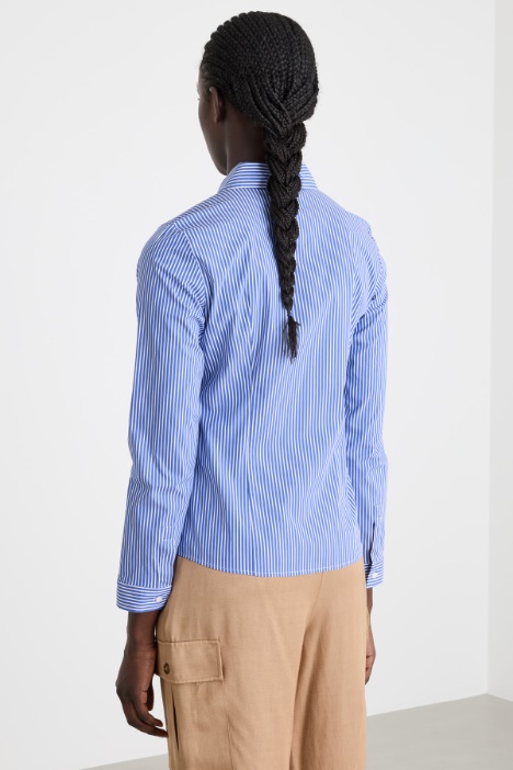 Camicia aderente in popeline stretch