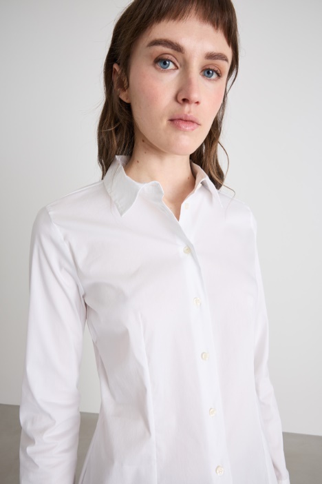 Camicia aderente in popeline stretch