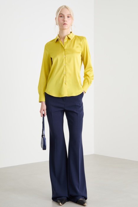Lightweight stretch satin blouse Intrend