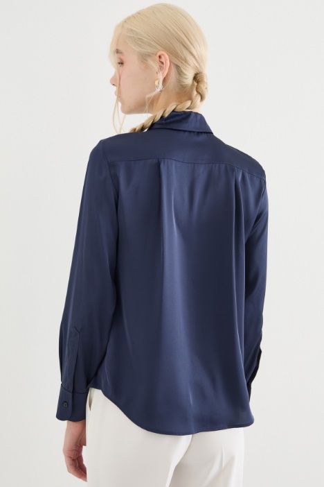 Blusa in raso leggero stretch