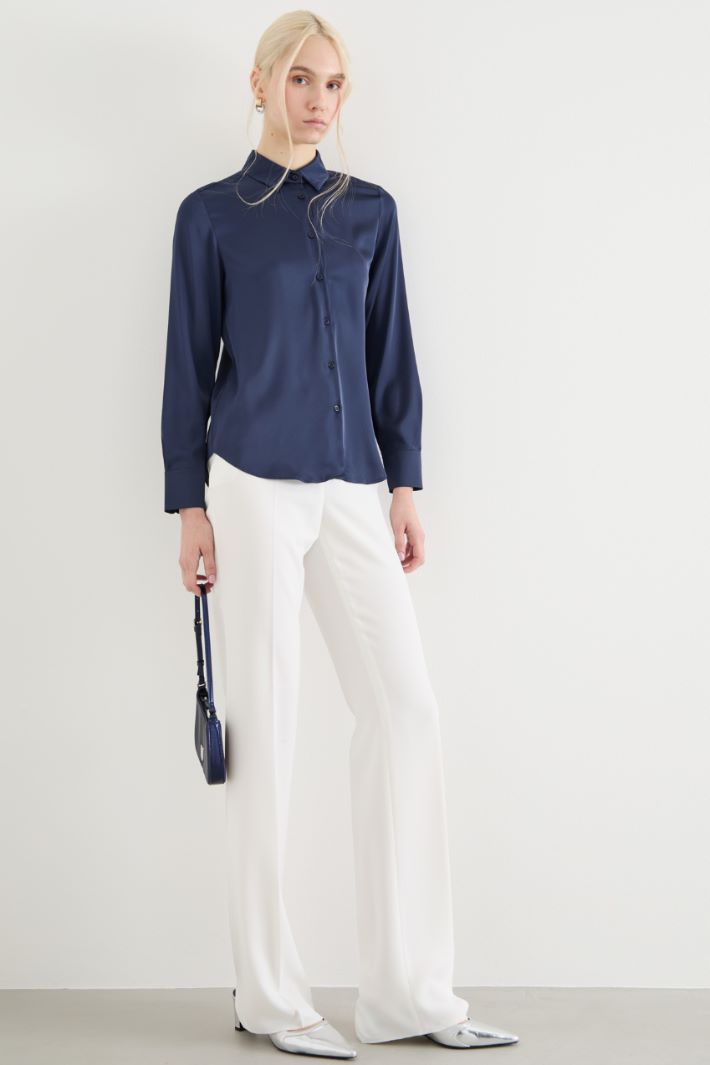 Lightweight stretch satin blouse Intrend