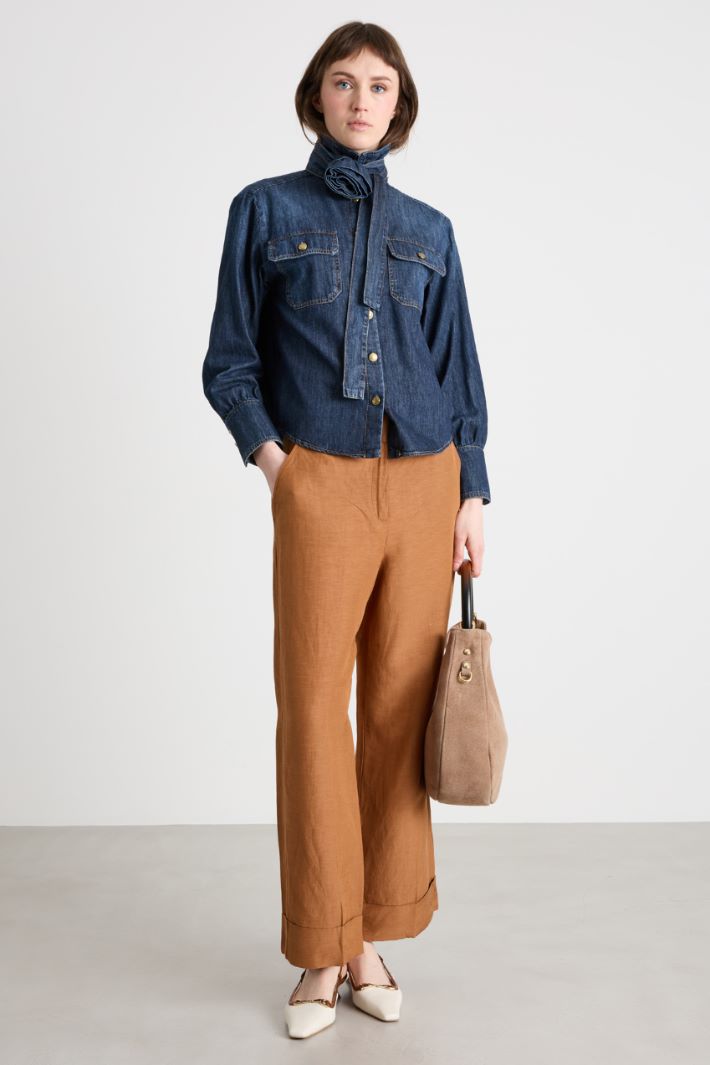 Camicia con applicazione floreale Intrend