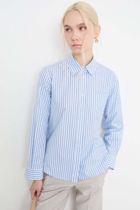 Straight-cut poplin shirt Intrend