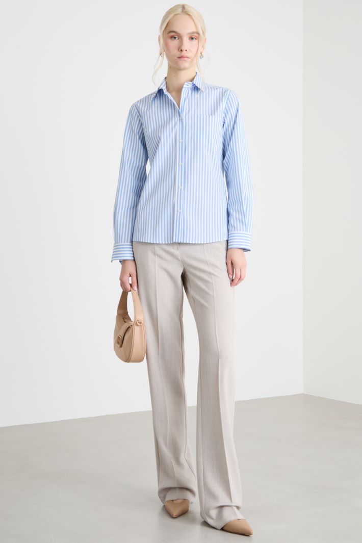 Straight-cut poplin shirt Intrend