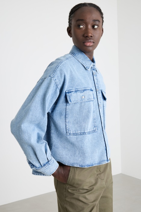 Camicia boxy con fondo asimmetrico