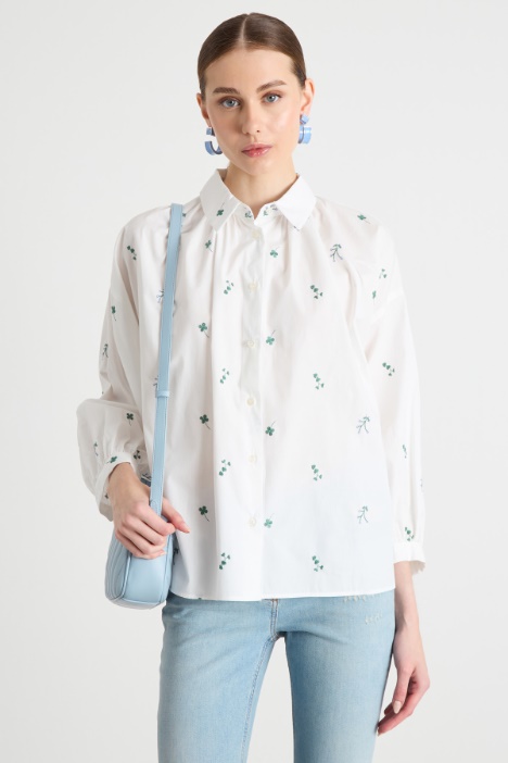Embroidered poplin shirt Intrend