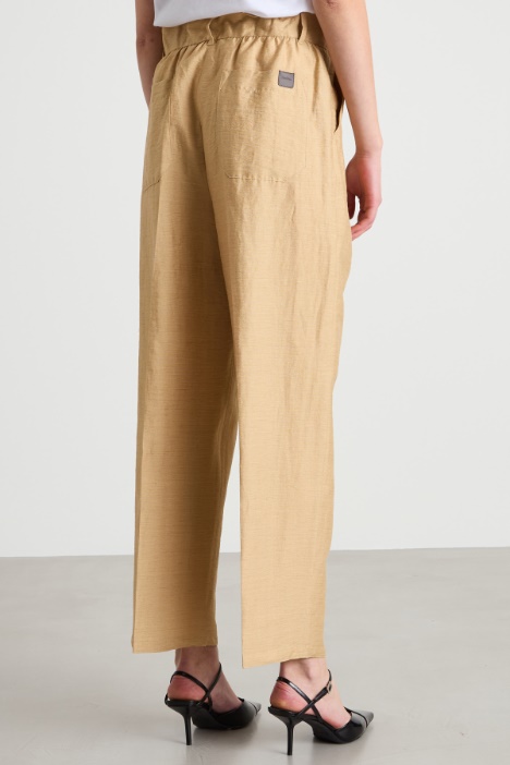 Pantalone con cintone alto