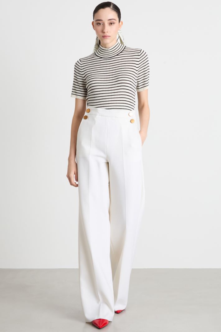 Button-detail trousers Intrend