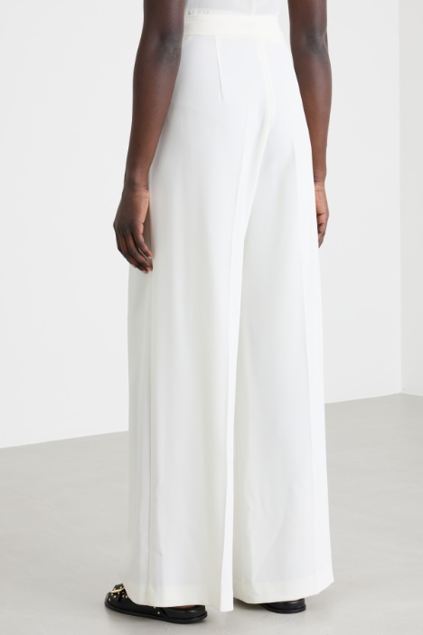 Pantalone ampio in cady